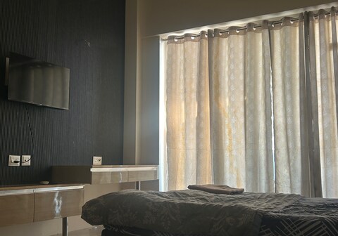 Luxurious studio apartment