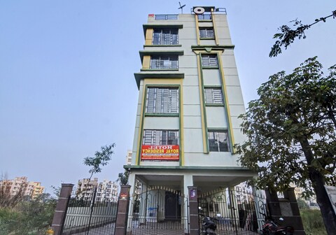 Hotel O Royal Residency