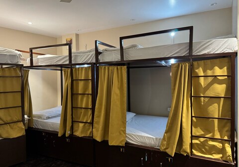 The Highlands Hostel and Cafe