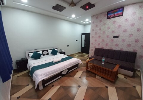 Hotel Prem Ratan Palace and Resort