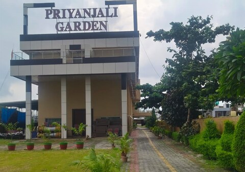 Priyanjali Garden and Hotel