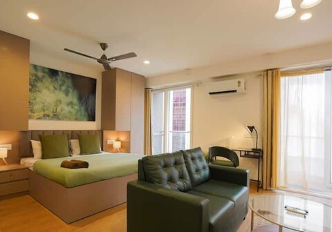 Flat in Viman Nagar