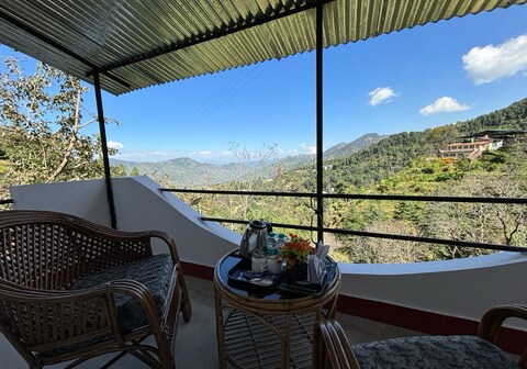 Kumaon Roop Cottages