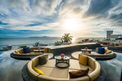 Royal Cliff Beach Terrace, Pattaya Royal Cliff Beach Terrace, Pattaya