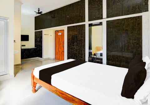 Hotel O Enclave Stayz Inn