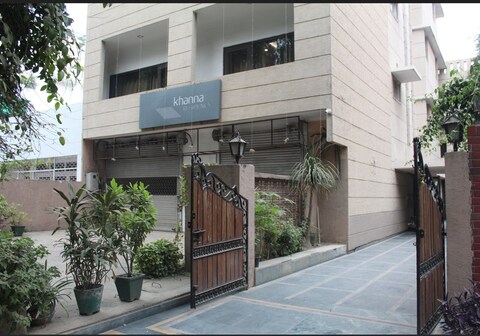 Khanna Residency