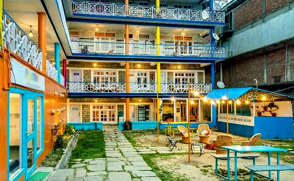 OAK LAND HOUSE MANALI