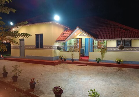 AD's Eco Bunker resort