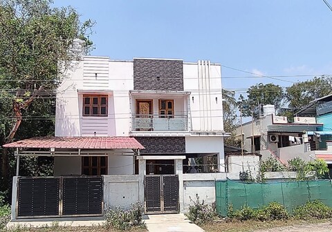 Vel Murugan Home Stay