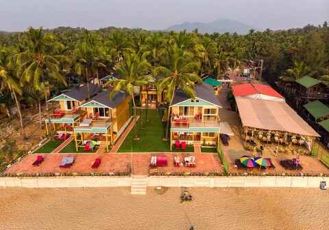 O2H Beach Resort