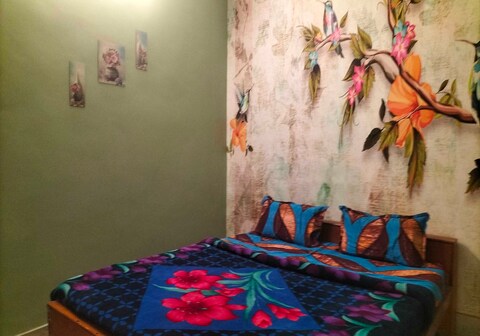 Hotel O Blue Moon In