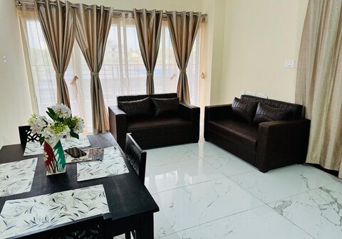 Service apartment