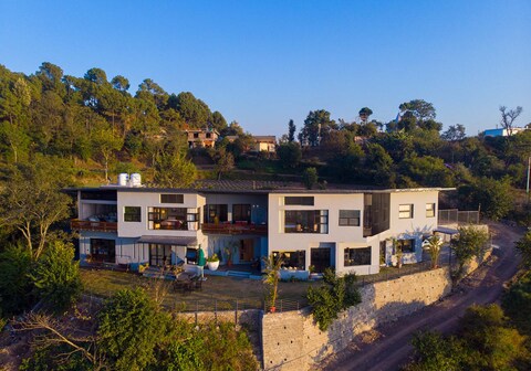 StayVista at Nivriti - Heated Outdoor Pool