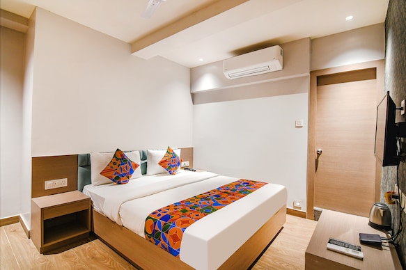 FabHotel Sivalika Inn - Nr. Howrah Station
