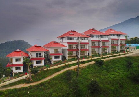 The Lake View Resort Munnar