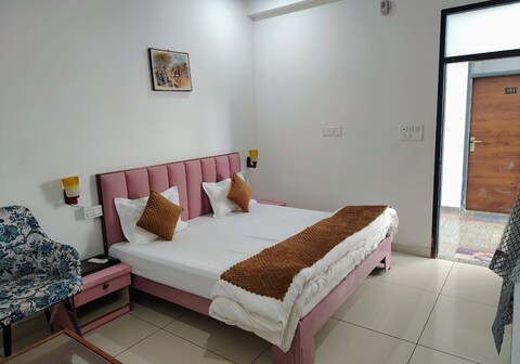 Baba Sundaram Hotel & Restaurant