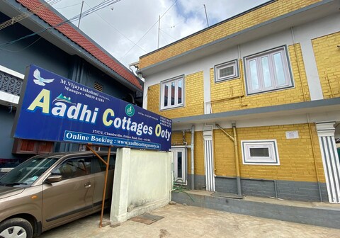 Hotel Aadhi cottage