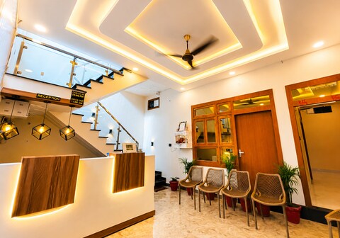 Shivam Palace Ayodhya / Ram Mandir Walking Distance