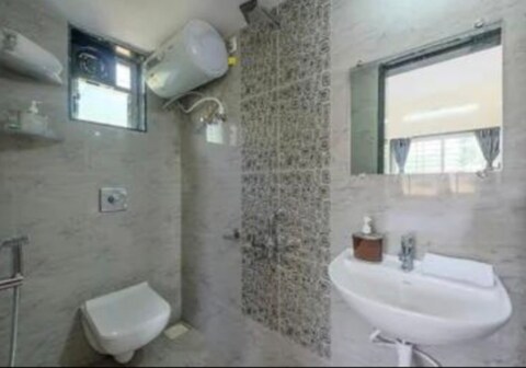 Lavasa and lake view bunglow