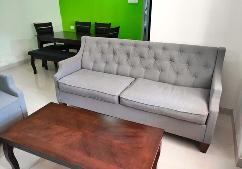 Comfy 2bhk Apt with pool near Candolim beach