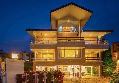 Emilia Villa by VEO - Part of StayVista