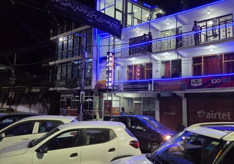 SNOW INN Guest House