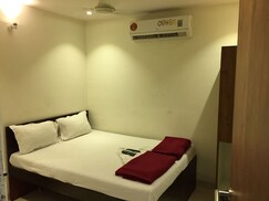 Famous Rest Home, Mumbai Famous Rest Home, Mumbai