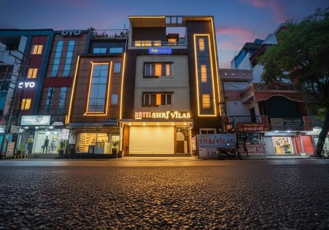 FabHotel Shri Vilas