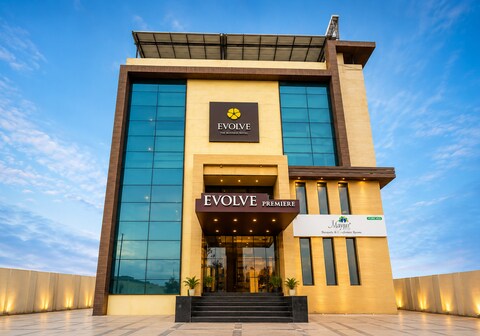 EVOLVE PREMIERE