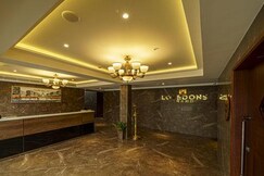 Lovedons Grand, Cochin Lovedons Grand, Cochin