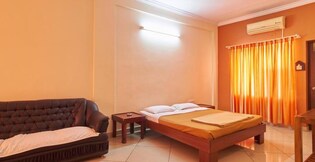 Hotel Woodside, Mangalore Hotel Woodside, Mangalore
