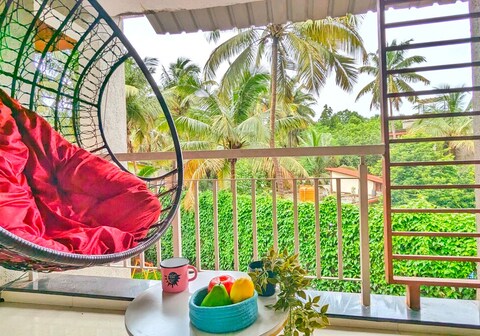 Can'Cuddle 1BHK with Pool | Nr Thalassa Vagator