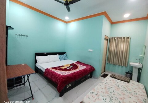 Lakshmi Parvati Lodge