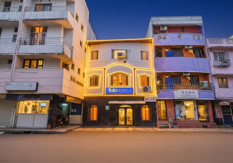 FabHotel Lloyds Inn I