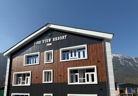 Pine View Resort