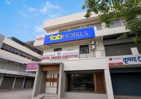 FabHotel Dwarka Inn