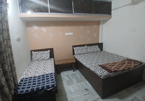 Kashvi Homestay