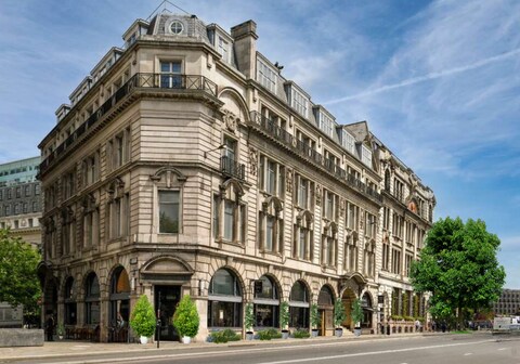 تاور ريزيدنسيز باي بلو أوركيد