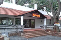 Mango Resorts, Kutralam Mango Resorts, Kutralam
