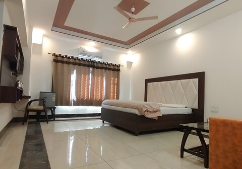Hotel Manglam