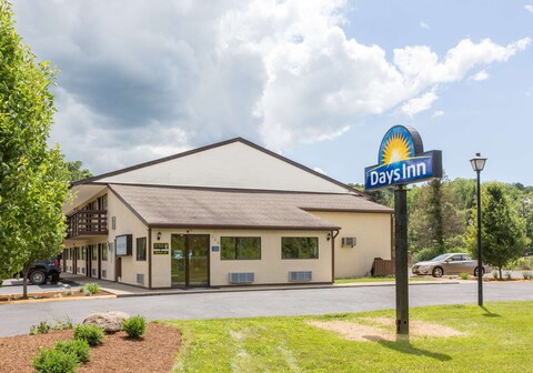 Days Inn by Wyndham Athens