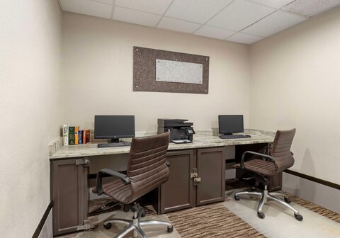 Best Western Magnolia Inn And Suites