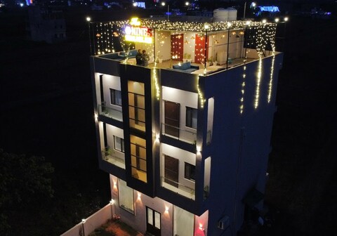 The nines hotel - Haldwani