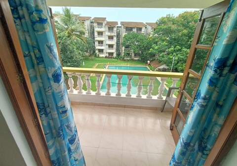 Couple Friendly 1BHK10 Goa Candolim Homestay WiFi AC Back Up