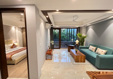 Hotel South Ex Residency, South Ex, Delhi