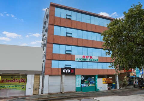 Hotel O S P R Luxury Rooms