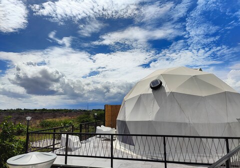 Meenakshi-Lakehouse of M