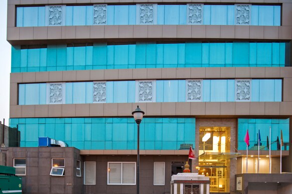 HOTEL MANEK THE OCEAN VIEW