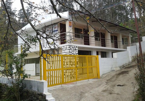 AMS Residency | Valley-view Rooms with Wi-Fi