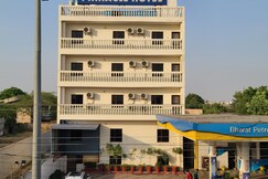 HOTEL PINNACLE, Phagwara HOTEL PINNACLE, Phagwara